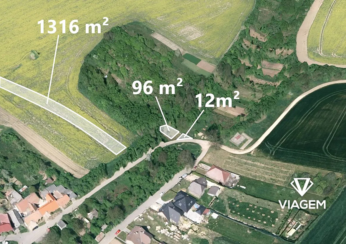 Prodej stavebního pozemku 1424 m²
